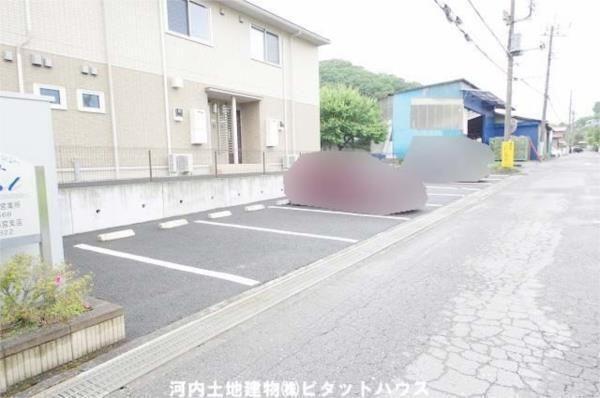 エフ・イースト（102） 駐車場