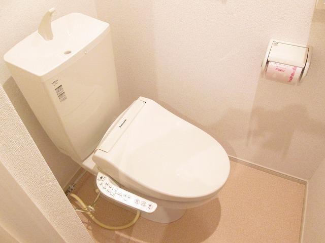 アンジュ・ブローテ B（105） トイレ
