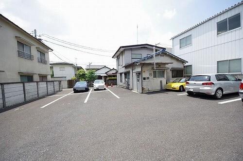 ロード＆スカイ（302） 駐車場