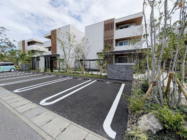 TORISIAS ゆいの杜6丁目　D棟（202） 駐車場