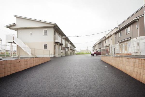 K＆Mテクノ B（102） 駐車場