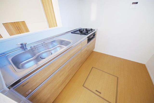 簗瀬1丁目メゾネット 5（EAST） 部屋画像