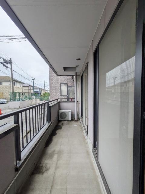フォリア西川田（104） バルコニー