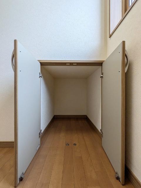 CASA BELLA BLANCA（1） 収納