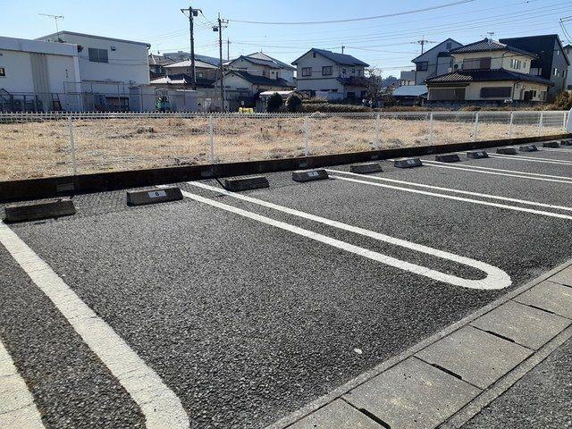 エクセラン（202） 駐車場