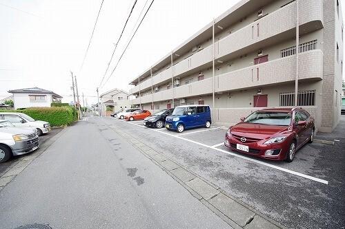 Y&Mスター（206） 駐車場