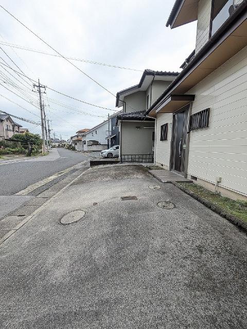 鶴田貸家（1） 駐車場
