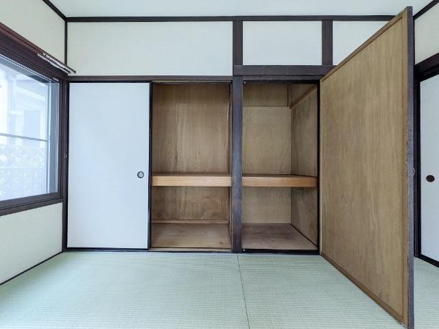 鶴田貸家（1） 収納