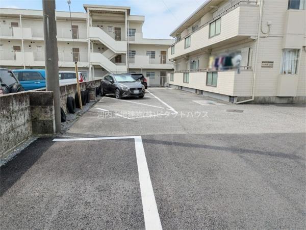 サンライズみゆき（103） 駐車場