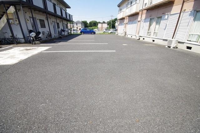 横塚ハイツＢ（205） 駐車場