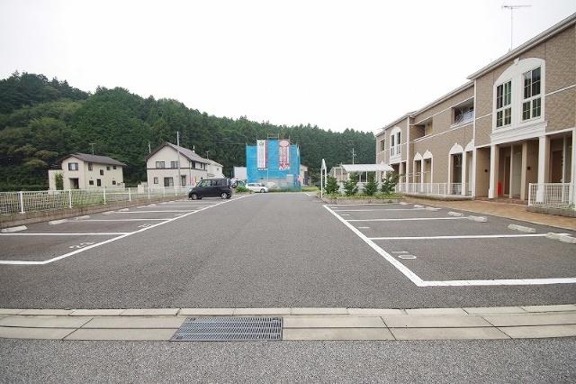 サンフィール（202） 駐車場