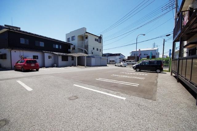 笹沼コーポ（1） 駐車場