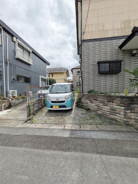 富士見が丘一丁目貸家（1） 駐車場
