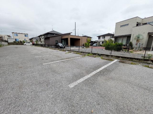 グリーンハイツ高根沢（302） 駐車場