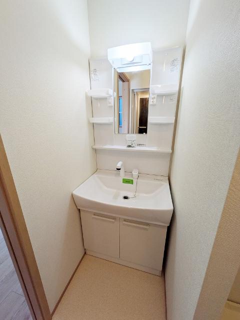 メゾネ　鶴ヶ峰（105） 部屋画像