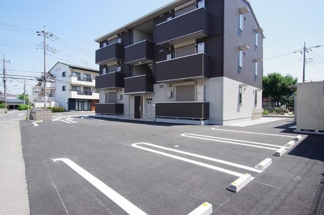 パーパス（103） 駐車場