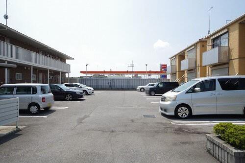 シェリール A（102） 駐車場
