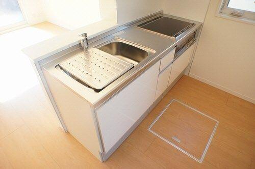 ロシホル B（102） 部屋画像