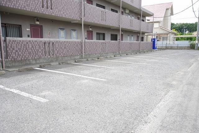 ミレニアムマンション（101） 駐車場