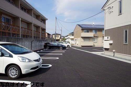 アメニティ グランデ（103） 駐車場