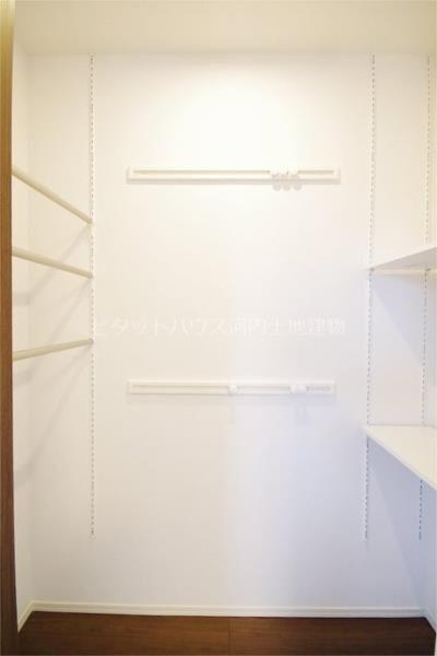 ヴァイア B（205） 収納