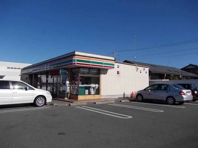 セブンイレブン鶴田中央店：550m