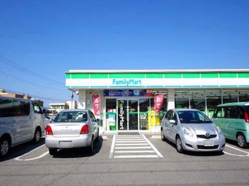 ﾌｧﾐﾘｰﾏｰﾄ 宇都宮済生会病院前店：811m