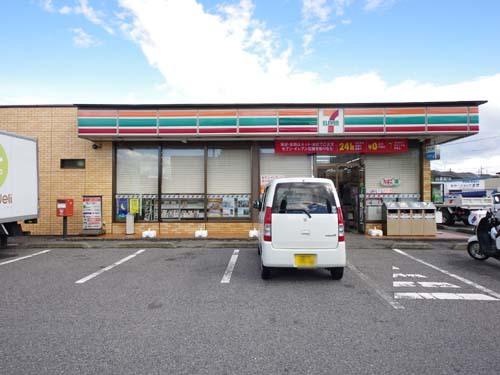 ｾﾌﾞﾝｲﾚﾌﾞﾝ 宇都宮山本1丁目店：838m