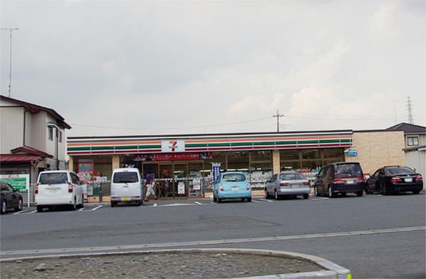 ｾﾌﾞﾝｲﾚﾌﾞﾝ 下野白沢店：748m