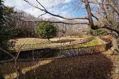 西川田公園：275m