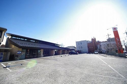 栃木信用金庫桜通り支店：199m