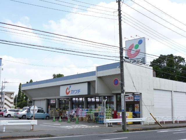 カワチ薬品鶴田北店：701m
