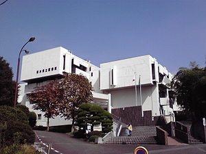 栃木県立図書館：2403m