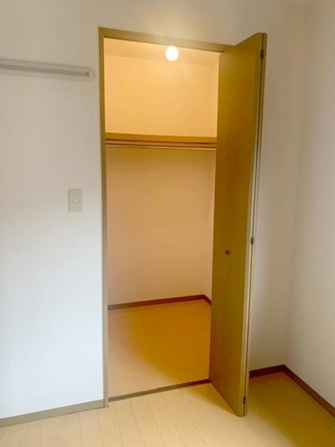 ロイヤル･ガーデン　Ｄ（101） 部屋画像
