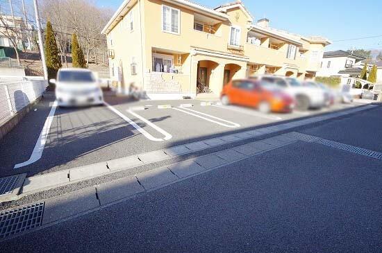 サンライトＤ（203） 駐車場