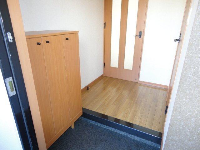 サンライズガーデン 玄関