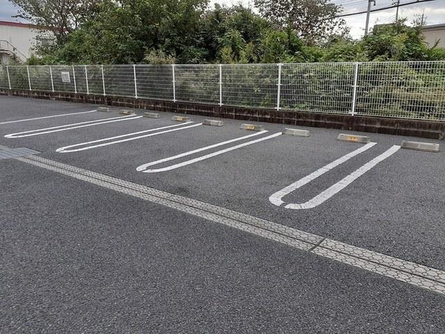 プレッソ　Ｓ．Ｒ．Ｗ（305） 駐車場