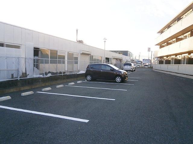 クレール シャンブル（206） 駐車場
