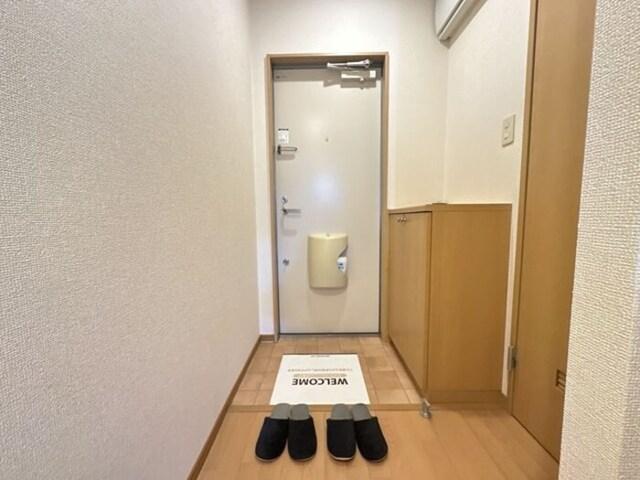 リースランド野高谷　Ｄ（108） 玄関