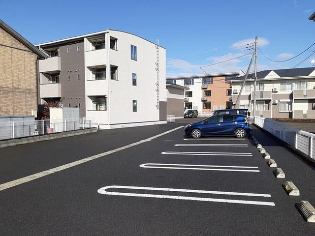 Ｐａｌｅｃｅ　Ｎｏｖａ（202） 駐車場