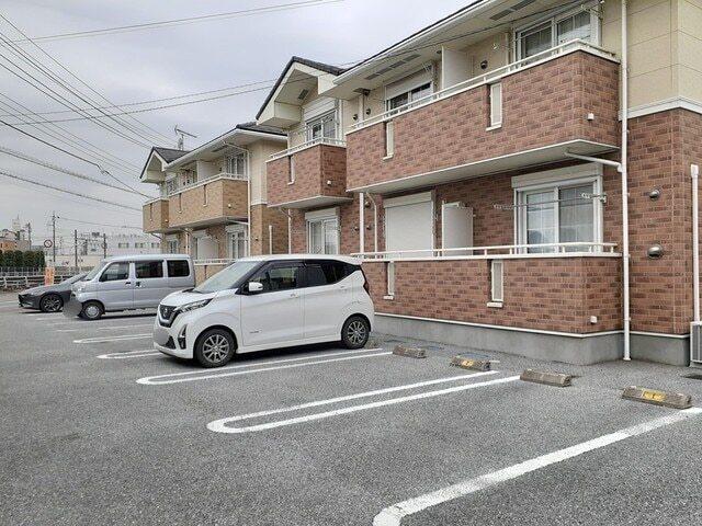 ブリアンハイムＢ（202） 駐車場