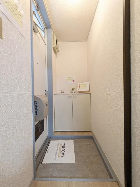 パークサイド安野（203） 玄関
