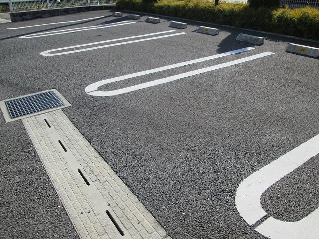 ＬＩＡＮＧＥ（202） 駐車場