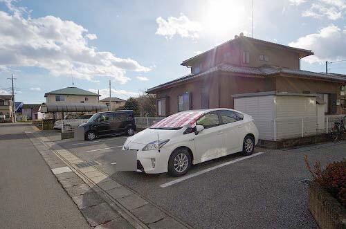 サン・キャピトル（102） 駐車場