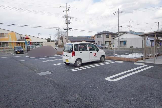 アメニティ グランデ（305） 駐車場