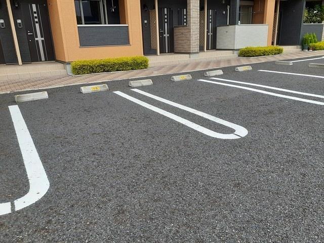 ル・プランドール（103） 駐車場