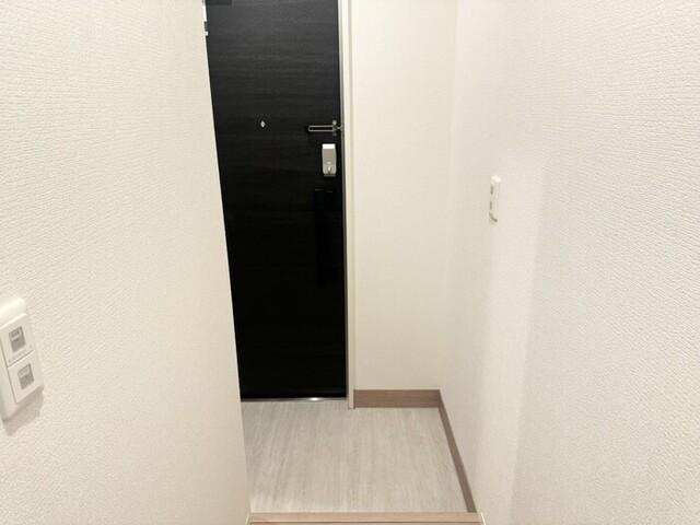 D-noir（101） 玄関