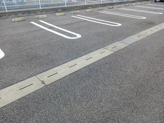 サンリトＡ（205） 駐車場