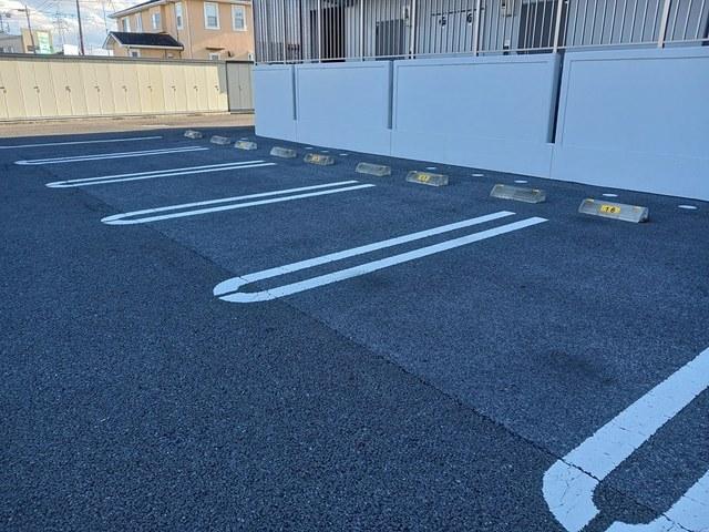 カシリ・エスポワール（101） 駐車場