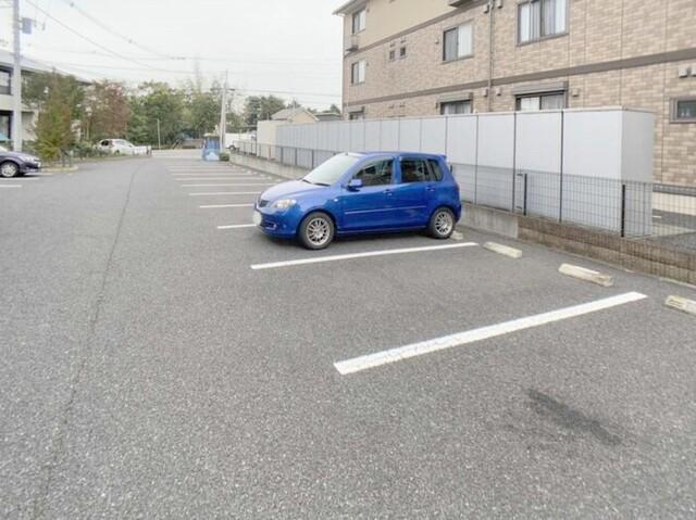 サニースクエア　Ｃ（102） 駐車場